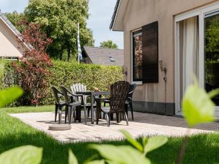 Spacious 4-person bungalow near the Frisian Lakes, cleaning included - Sondel - 6