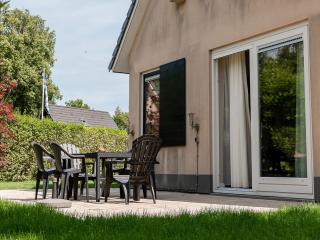 Spacious 4-person bungalow near the Frisian Lakes, cleaning included - Sondel - 4