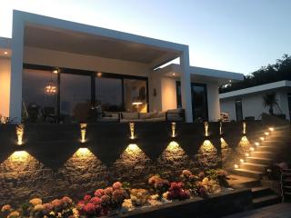Elegant Waterfront Villa with Jetty, cleaning included - Zeewolde - 4