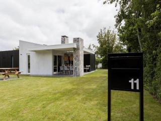 Holiday Home near Veerse Meer, cleaning included - Kamperland - 4