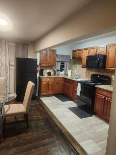Simple 'N' Sheek 3bedroom 1 bathroom house - East Lansdowne - 1