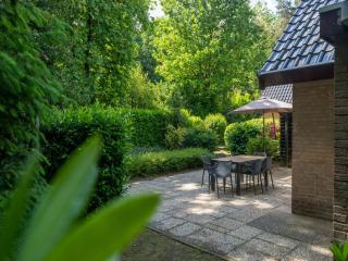 Holiday Home in Nijmegen near City Centre, cleaning included - Mook - 6