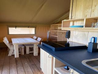 Glamping Tent in Friesland by Nature Reserve, cleaning included - De Veenhoop - 0