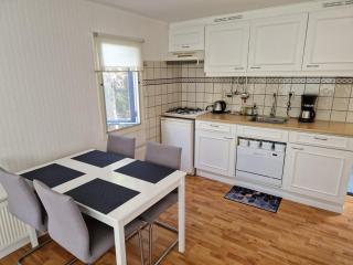 Holiday Home near Volkerak Lake, cleaning included - Ooltgensplaat - 6