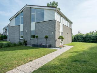 Semi-detached house near Noord-Beveland Beach, cleaning included - Kamperland - 6
