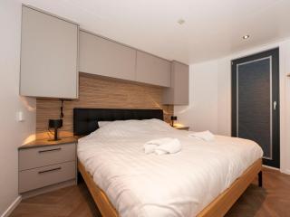 Houseboat in Offingawier with Sea View, cleaning included - Offingawier - 6