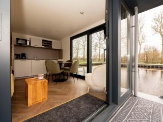 Houseboat in Offingawier with Sea View, cleaning included - Offingawier - 5