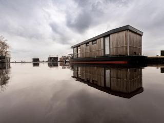 Houseboat in Offingawier with Sea View, cleaning included - Offingawier - 4
