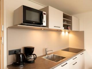 Houseboat in Offingawier with Sea View, cleaning included - Offingawier - 2