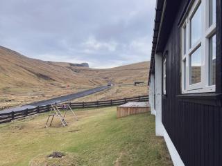 Holiday Home Close To Beinisvr - - 9
