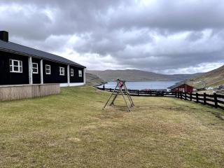 Holiday Home Close To Beinisvr - - 4