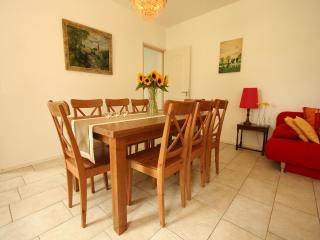 Farmhouse in Geul Valley near Steam Train, cleaning included - Wijlre - 0