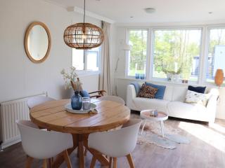 Cottage in Grou with Water Sports Access, cleaning included - Grou - 8
