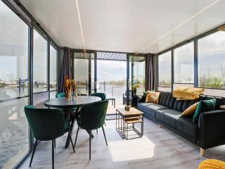 Houseboat in Volendam by Ijsselmeer, cleaning included - Volendam - 1