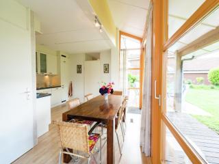Villa in Biddinghuizen by Lake Vulwe, cleaning included - Biddinghuizen - 8