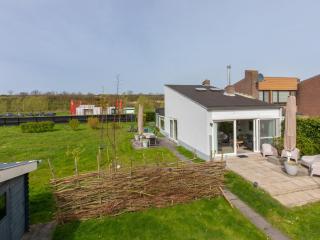 Spacious holiday home with garden, cleaning included - Nieuwvliet - 6