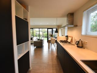 Bungalow near Veerse Meer with Private Garden, cleaning included - Kamperland - 4
