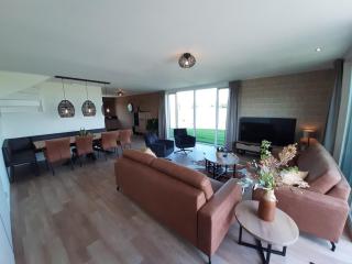 2 new modern homes located next to each other, cleaning included - Leons - 0