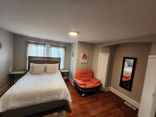 Simple 'N' Sheek 3bedroom 1 bathroom house - East Lansdowne - 6