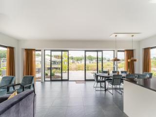 Luxe villa in Zeewolde with infrared sauna, cleaning included - Zeewolde - 1