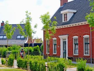 Holiday Home in Colijnsplaat near Oosterschelde, cleaning included - Colijnsplaat - 6