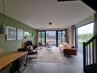Villa with enclosed garden on the water, cleaning included - Balk - 2