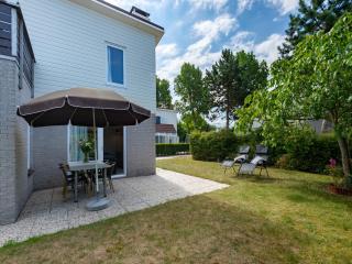 Bungalow near Oosterschelde Beach & Sauna, cleaning included - Kamperland - 0