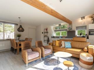 Holiday Home in Zeeland near Beach, cleaning included - Kamperland - 0