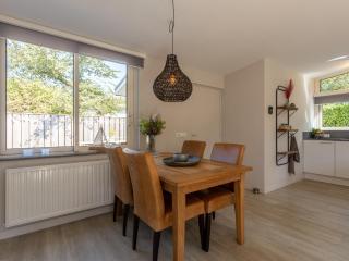 Holiday Home in Zeeland near Beach, cleaning included - Kamperland - 1