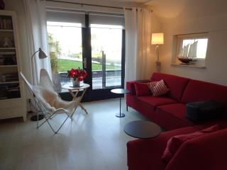 Attractive holiday home with jetty, cleaning included - Steendam - 8