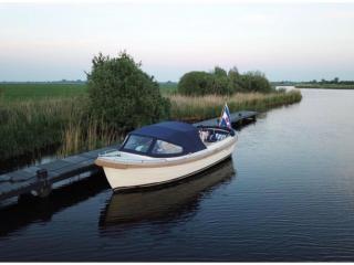 Chalet in Friesland near Alde Feanen, cleaning included - De Veenhoop - 7