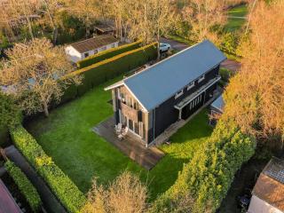 Family House in Grou near Water Sports, cleaning included - Grou - 1