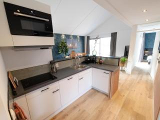 Wellness Bungalow with whirlpool and sauna, cleaning included - Zevenhuizen - 8