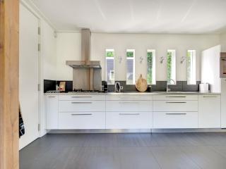 Family House in Grou near Water Sports, cleaning included - Grou - 7