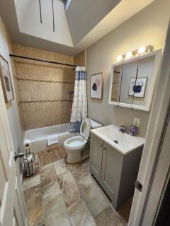 Simple 'N' Sheek 3bedroom 1 bathroom house - East Lansdowne - 9