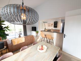 Wellness Bungalow with whirlpool and sauna, cleaning included - Zevenhuizen - 2
