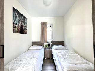 Beautiful holiday home with terrace on the Veluwe, cleaning included - Hoenderloo - 7