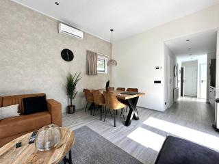 Beautiful holiday home with terrace on the Veluwe, cleaning included - Hoenderloo - 2