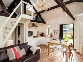 Holiday Home in Leende with Hot Tub & Garden, cleaning included - Leende - 0