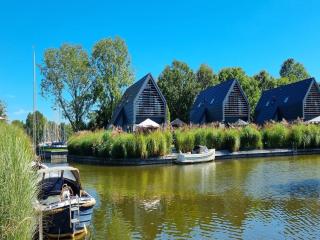 Luxurious detached water villa with jetty, cleaning included - Balk - 9