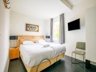 Modern villa near Harderwijk with whirlpool, cleaning included - Zeewolde - 6
