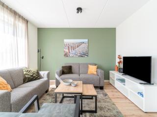 Holiday Home in Scherpenisse near Nature Reserve, cleaning included - Scherpenisse - 0