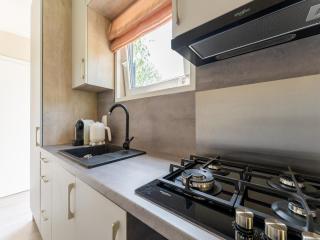 Luxury chalet near Ouddorp with garden, cleaning included - Goedereede - 2