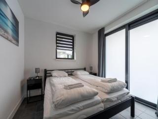 Pet-Friendly Villa with Jetty Access, cleaning included - Zeewolde - 7