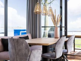 Houseboat in Sneekermeer with Stunning Views, cleaning included - Offingawier - 3