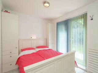 Villa with garden and fireplace, cleaning included - Oudemirdum - 2