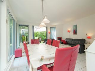 Villa with garden and fireplace, cleaning included - Oudemirdum - 6