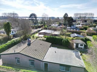 Holiday home on the Veerse Meer, cleaning included - Kamperland - 4