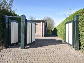 Holiday home on the Veerse Meer, cleaning included - Kamperland - 2