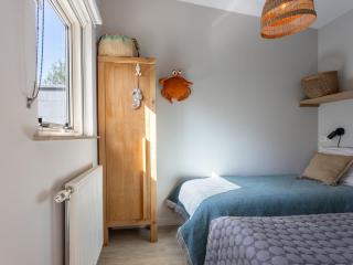 Holiday Home near Beach with Garden, cleaning included - Kamperland - 3